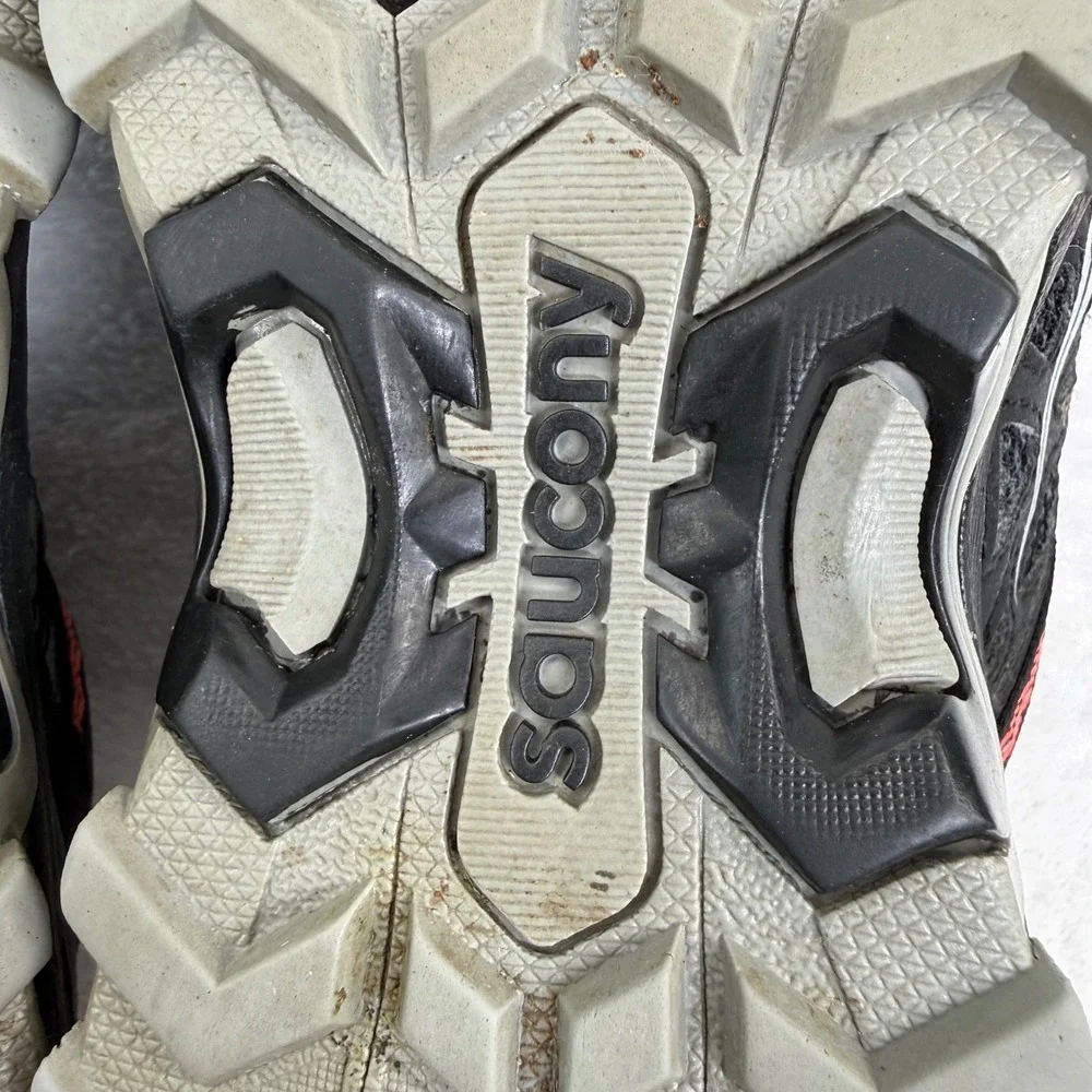 Saucony Excursion TR12 GTX Womens 10‎ Black Red Gore-Tex Trail Running S10453-1